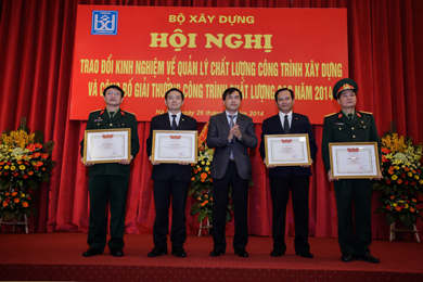 Hòa Bình nhận giải 5 công trình chất lượng cao 2014
